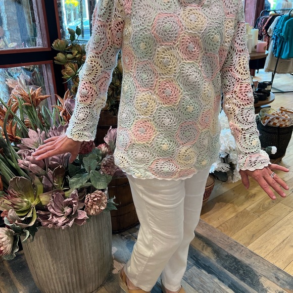 Vintage BFA Classics crocheted pastel sweater size L - Picture 1 of 7